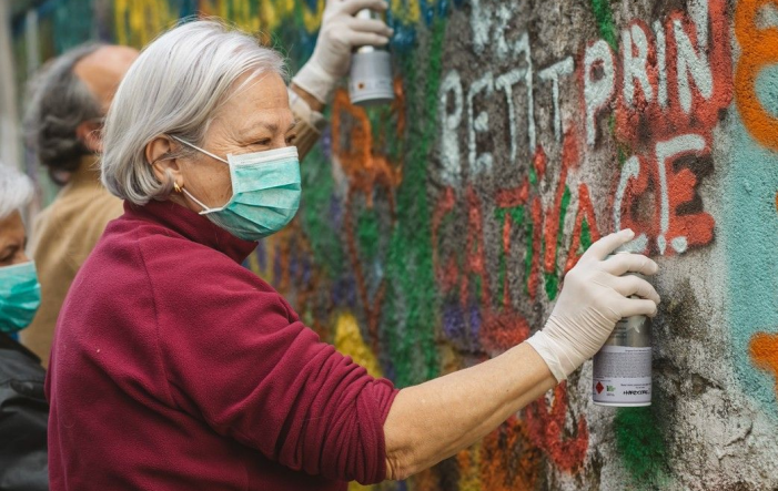 Tricot é para meninos. Estes “velhotes” querem é grafitar