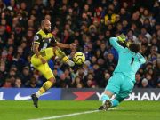 Chelsea volta a perder em casa e permite aproximação de Mourinho