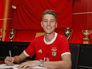 Rodrigo Matos assina contrato profissional com o Benfica
