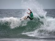 Vasco Ribeiro e Frederico Morais avançam no Ballito Pro de surf na África do Sul