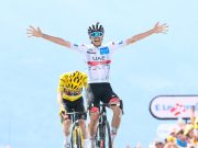 Pogacar ‘sprintou’ para vencer no alto de Peyragudes à frente do amarela Vingegaard